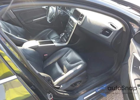 2014 Volvo S60 T5 from USA, damaged, VIN YV1612FH4E1289931